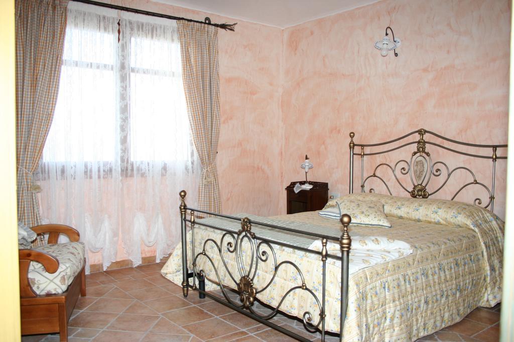 L ' Orizzonte Villa Gonnesa Room photo
